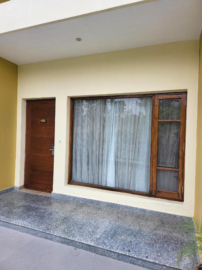 Comfort Inn Coral River Mādhopur Exteriör bild