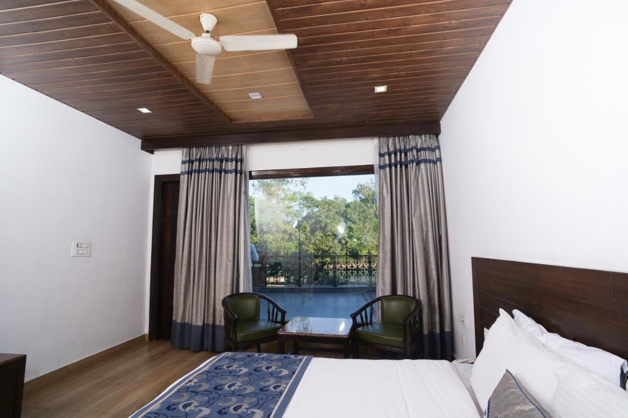 Comfort Inn Coral River Mādhopur Exteriör bild