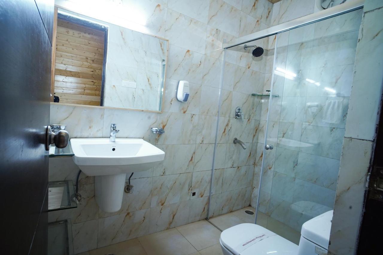 Comfort Inn Coral River Mādhopur Exteriör bild