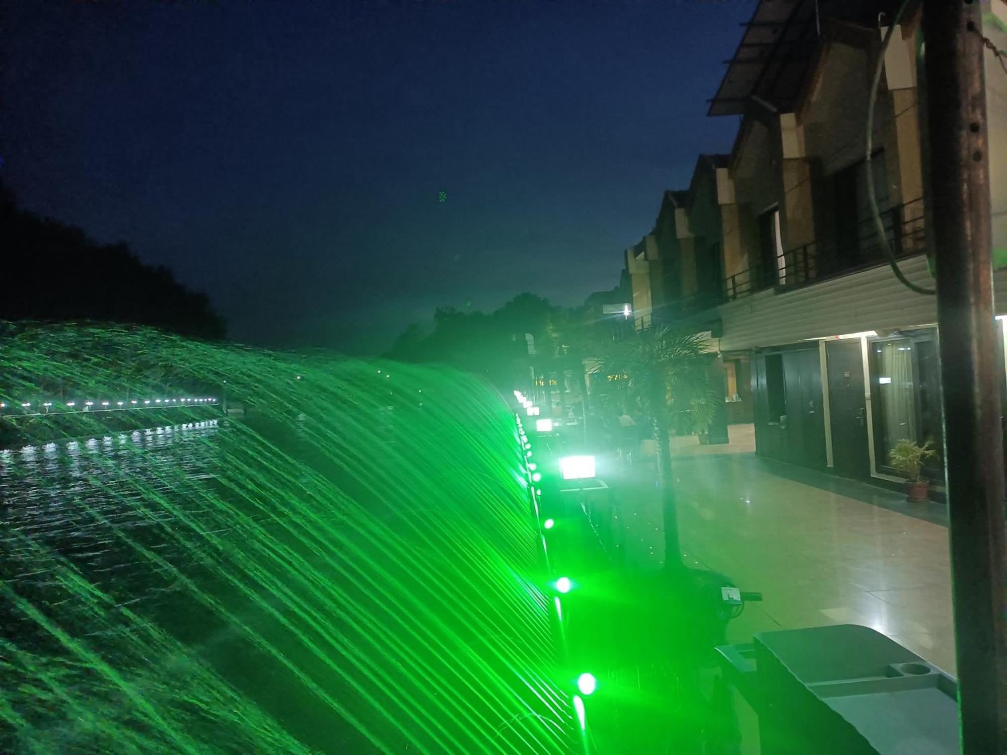 Comfort Inn Coral River Mādhopur Exteriör bild